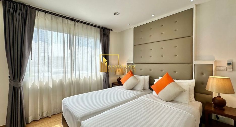 For rent 2 bedrooms apartment in Watthana, Bangkok