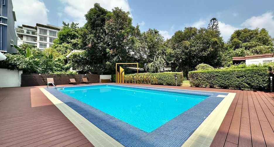 For rent 2 bedrooms apartment in Watthana, Bangkok