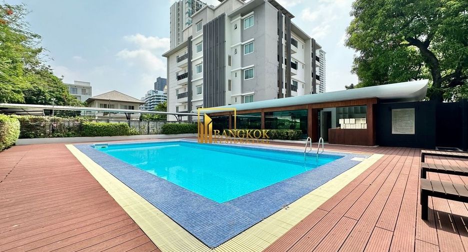 For rent 2 bedrooms apartment in Watthana, Bangkok