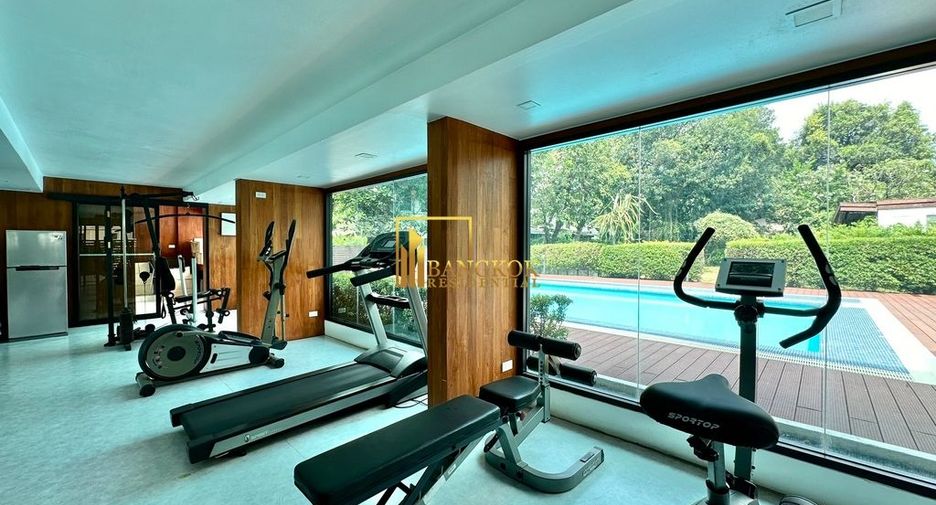 For rent 2 bedrooms apartment in Watthana, Bangkok
