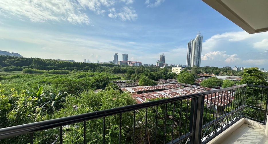 À vendre 2 chambres condo à Bang Lamung, Chonburi