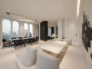 For sale 4 bedrooms condo in Khlong Toei, Bangkok