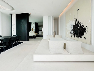 For sale 4 bedrooms condo in Khlong Toei, Bangkok