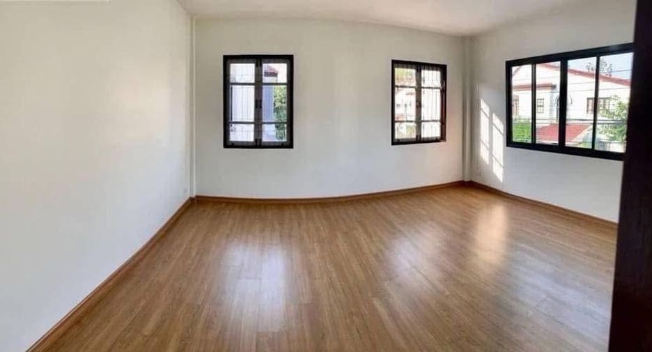 Reihenhaus zum Kauf mit 2 Zimmer in San Sai, Chiang Mai