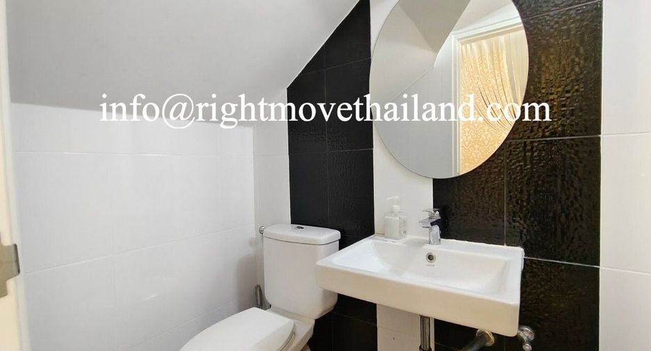 Local comercial en venta de 5 habitaciones en Mueang Pathum Thani, Pathum Thani