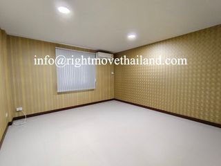For sale 5 Beds retail Space in Mueang Pathum Thani, Pathum Thani