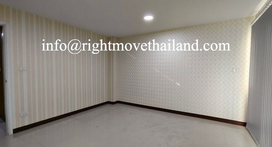 Local comercial en venta de 5 habitaciones en Mueang Pathum Thani, Pathum Thani