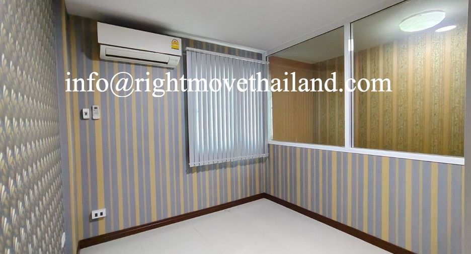 Local comercial en venta de 5 habitaciones en Mueang Pathum Thani, Pathum Thani