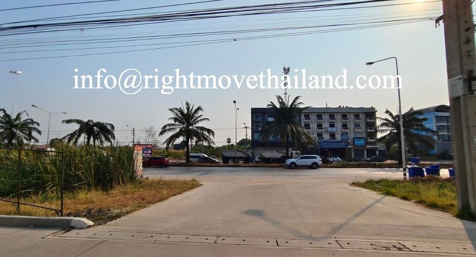 Local comercial en venta de 5 habitaciones en Mueang Pathum Thani, Pathum Thani
