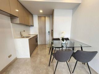 For rent 2 Beds condo in Huai Khwang, Bangkok