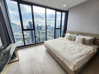 For rent 2 Beds condo in Huai Khwang, Bangkok