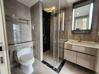 For rent 2 Beds condo in Huai Khwang, Bangkok
