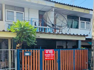 Casa adosada en venta de 2 habitaciones en Lat Phrao, Bangkok