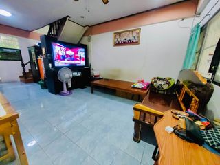 Casa adosada en venta de 2 habitaciones en Lat Phrao, Bangkok