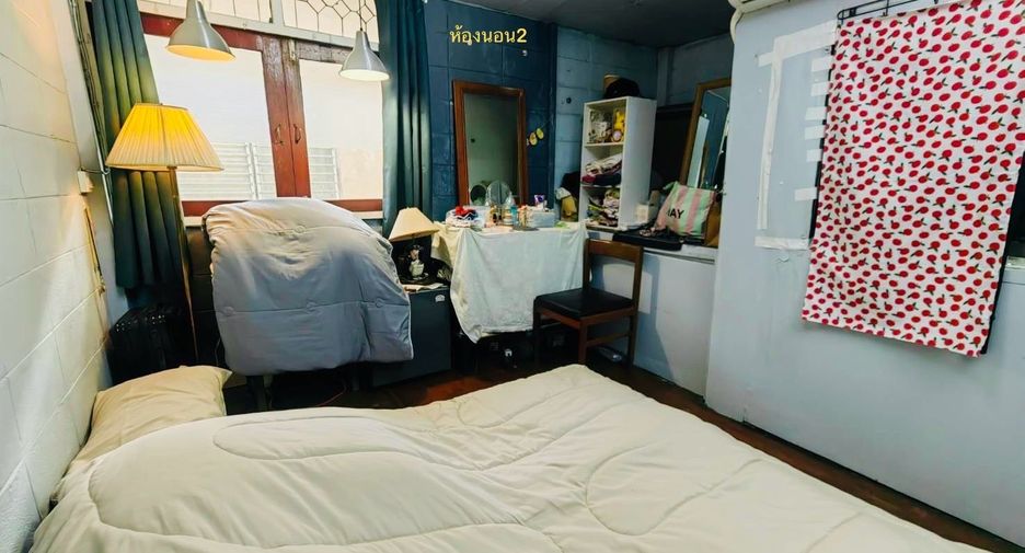 For sale 2 bedrooms townhouse in Lat Phrao, Bangkok