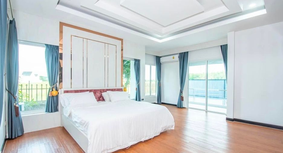 À louer et à vendre 4 chambres maison à Bang Lamung, Chonburi