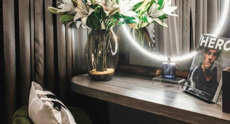 Продажа 3 спальни кондо в Кхлонг Тоеи, Бангкок