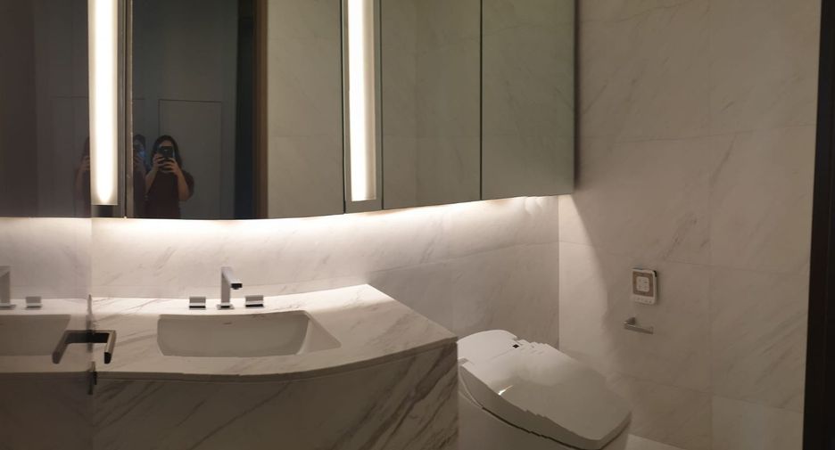 Wohnung zur Miete und zum Kauf mit 2 Zimmer in Watthana, Bangkok