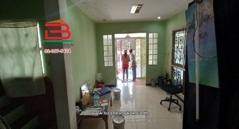 出售 3 卧室 联排别墅 在 Bang Pa-In, Phra Nakhon Si Ayutthaya