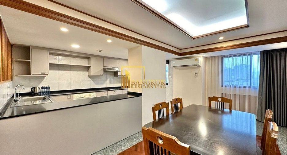 À louer 2 chambres condo à Watthana, Bangkok