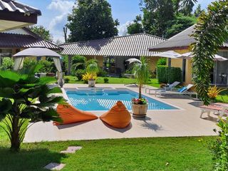 For sale 7 bedrooms villa in Mueang Rayong, Rayong