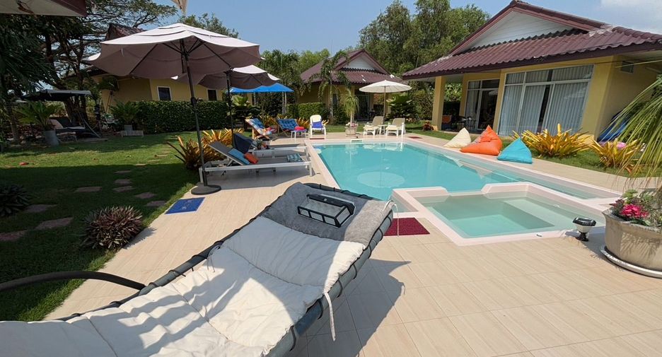 Villa en venta de 7 habitaciones en Mueang Rayong, Rayong