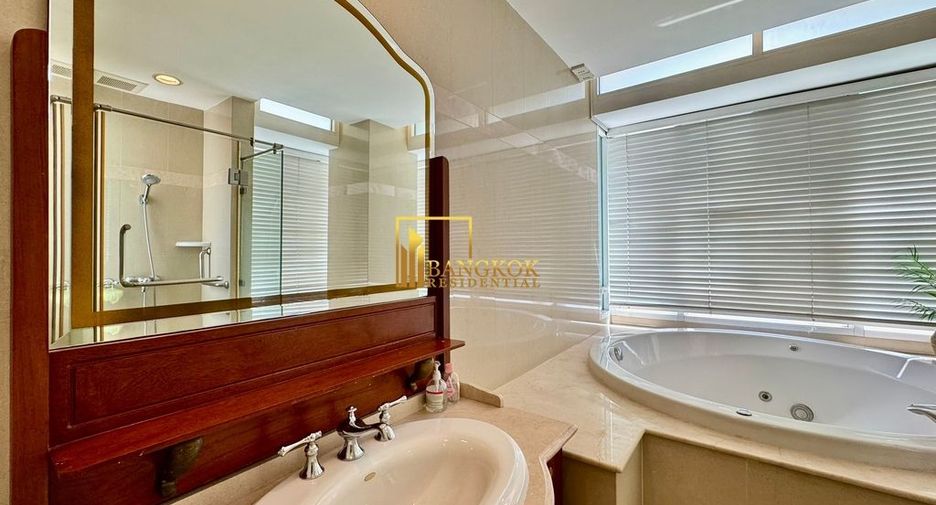 Wohnung zur Miete mit 2 Zimmer in Khlong Toei, Bangkok
