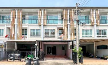 For sale 3 Beds townhouse in Pak Kret, Nonthaburi