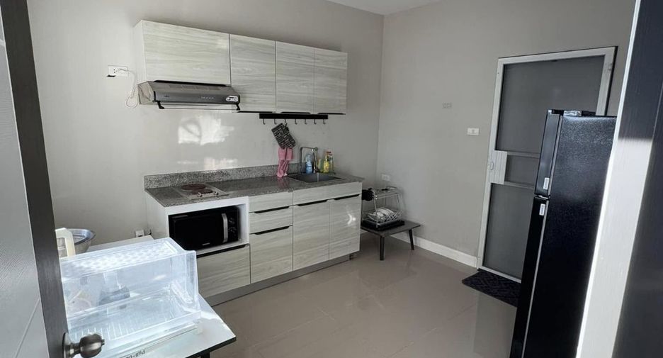 For rent 3 bedrooms house in Saraphi, Chiang Mai