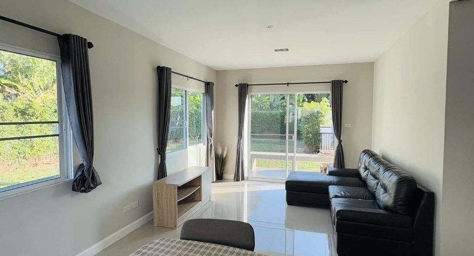 For rent 3 bedrooms house in Saraphi, Chiang Mai