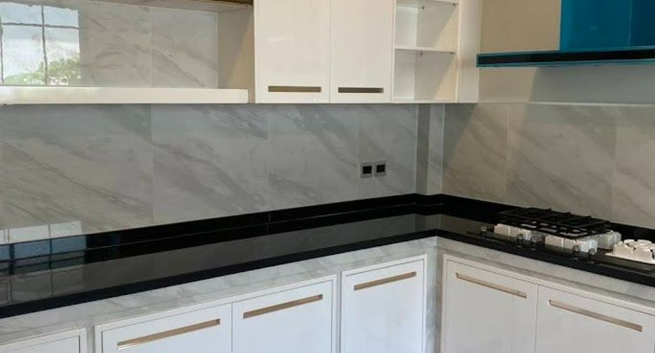 For rent 4 bedrooms house in Prawet, Bangkok