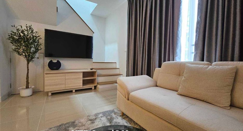 For rent 3 bedrooms townhouse in Bang Phli, Samut Prakan