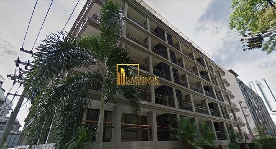 For rent 3 bedrooms apartment in Khlong Toei, Bangkok
