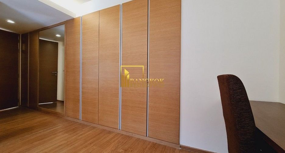 For rent 3 bedrooms apartment in Khlong Toei, Bangkok