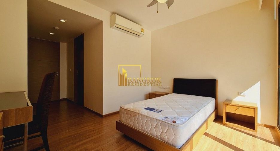 For rent 3 bedrooms apartment in Khlong Toei, Bangkok