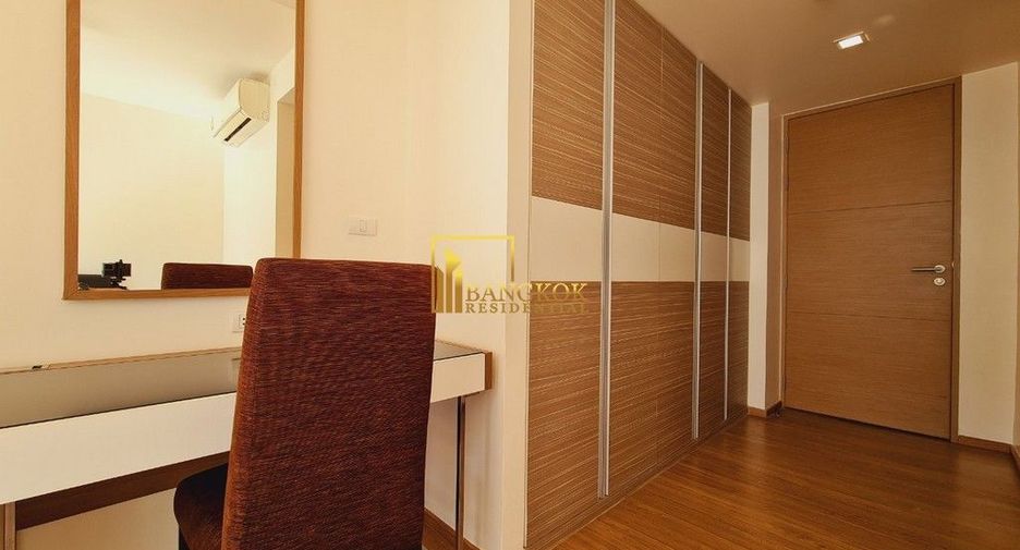 For rent 3 bedrooms apartment in Khlong Toei, Bangkok