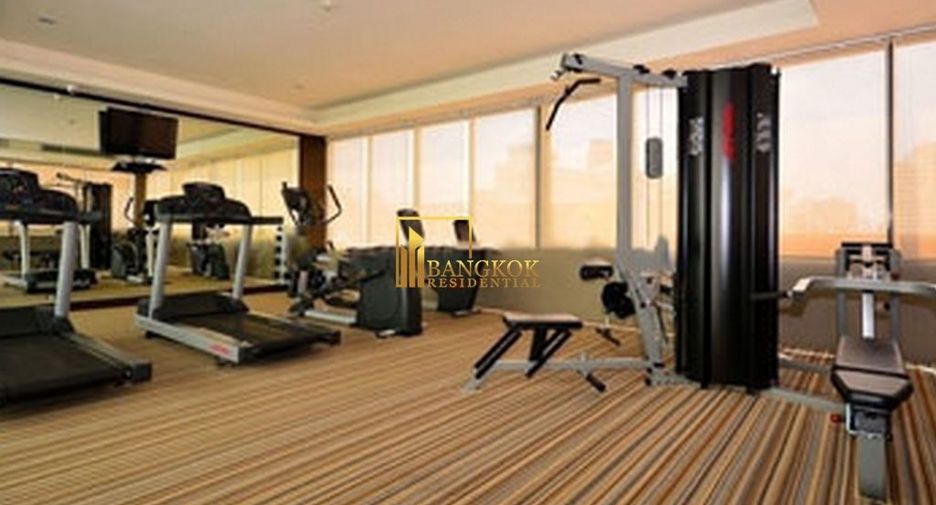 For rent 3 bedrooms apartment in Khlong Toei, Bangkok
