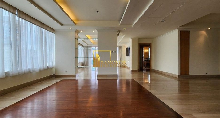 For rent 4 bedrooms condo in Pathum Wan, Bangkok