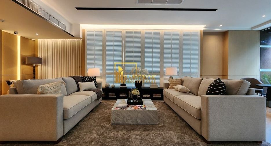 For rent 4 bedrooms condo in Pathum Wan, Bangkok