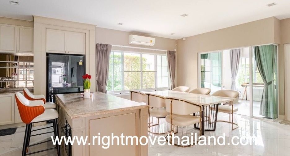 Casa en alquiler y en venta de 4 habitaciones en Bang Khen, Bangkok