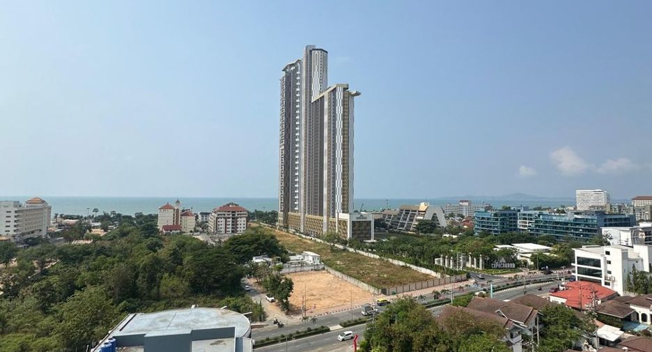 For sale 2 ベッドルーム condo in Bang Lamung, Chonburi