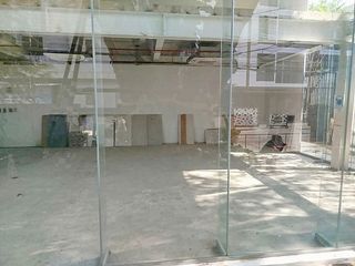 For rent retail Space in Khlong Toei, Bangkok