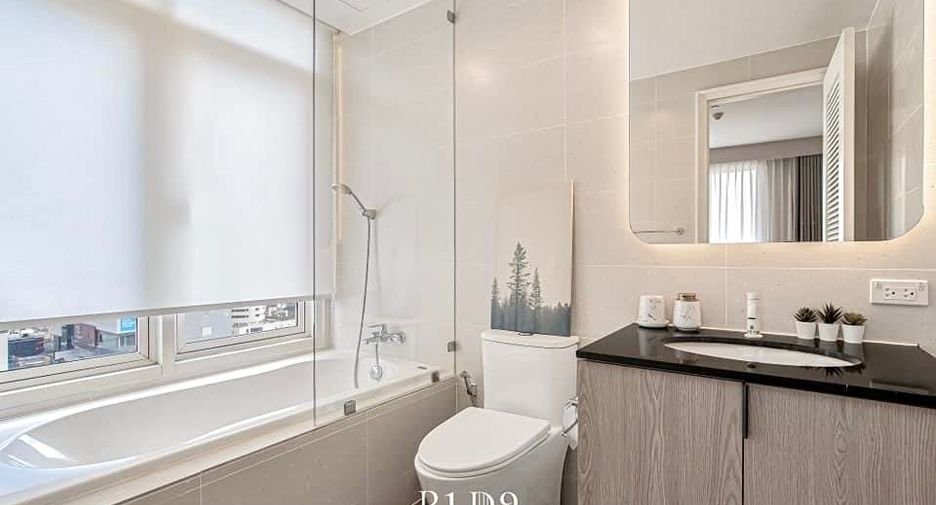 For sale 3 bedrooms condo in Watthana, Bangkok
