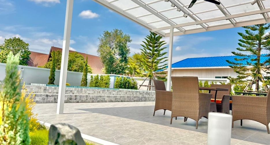 Casa en venta de 4 habitaciones en Bang Lamung, Chonburi