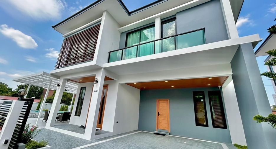 Casa en venta de 4 habitaciones en Bang Lamung, Chonburi
