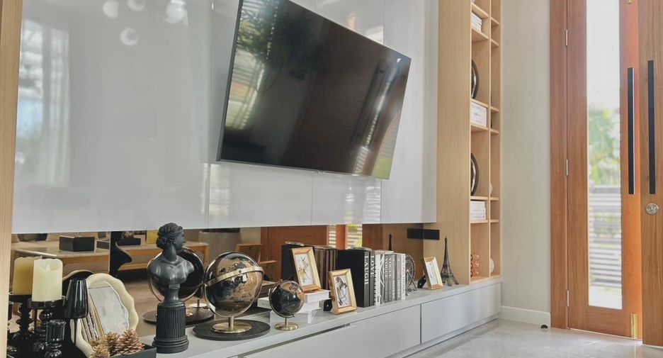 Casa en venta de 4 habitaciones en Bang Lamung, Chonburi