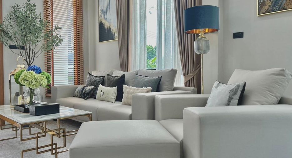 Casa en venta de 4 habitaciones en Bang Lamung, Chonburi