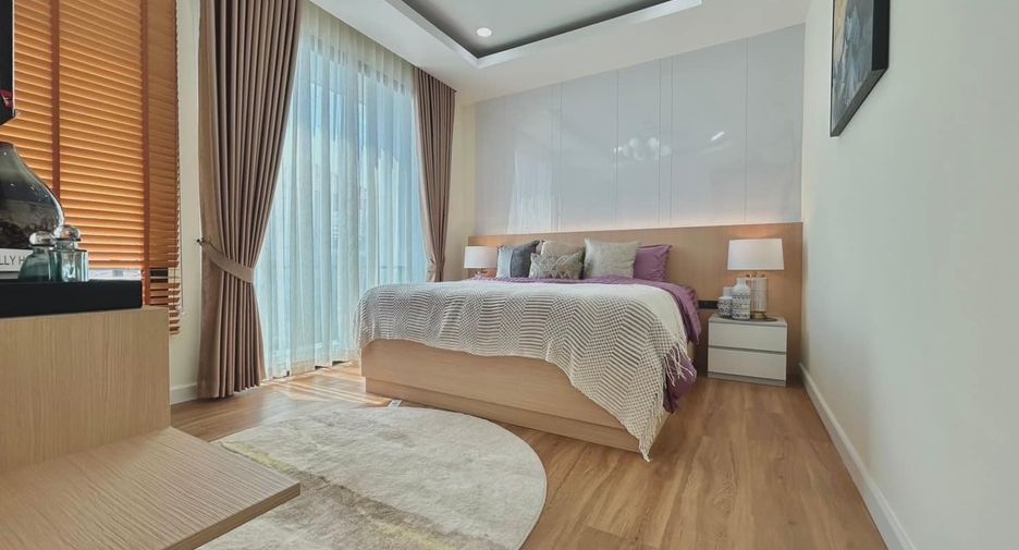 Casa en venta de 4 habitaciones en Bang Lamung, Chonburi
