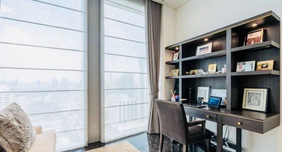 À vendre 3 chambres condo à Sathon, Bangkok