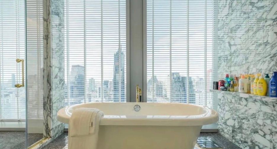 À vendre 3 chambres condo à Sathon, Bangkok
